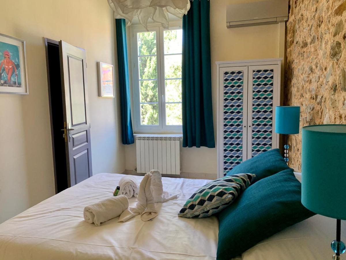 Le Chateau Des Anglades Hyeres Exterior photo