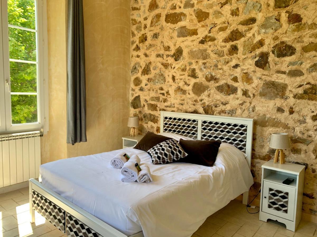 Le Chateau Des Anglades Hyeres Exterior photo