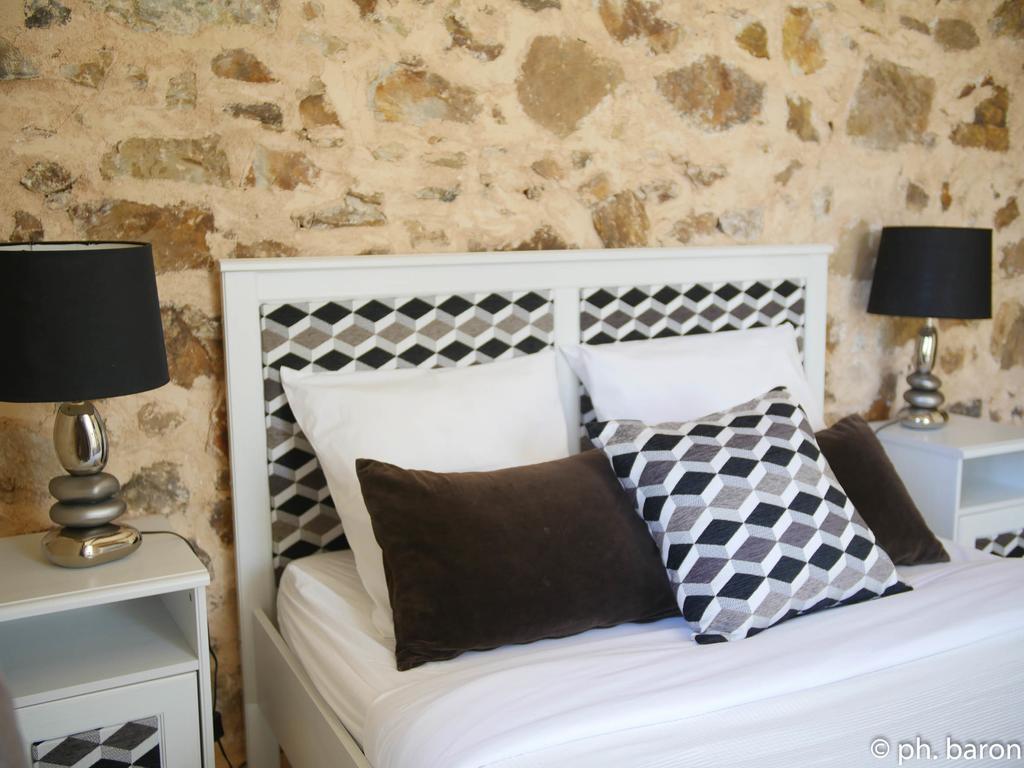 Le Chateau Des Anglades Hyeres Exterior photo